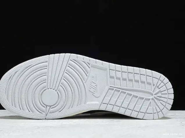 80% Off Sale High Grey 1 555088-018 Air Retro Neutral Jordan OG 0427